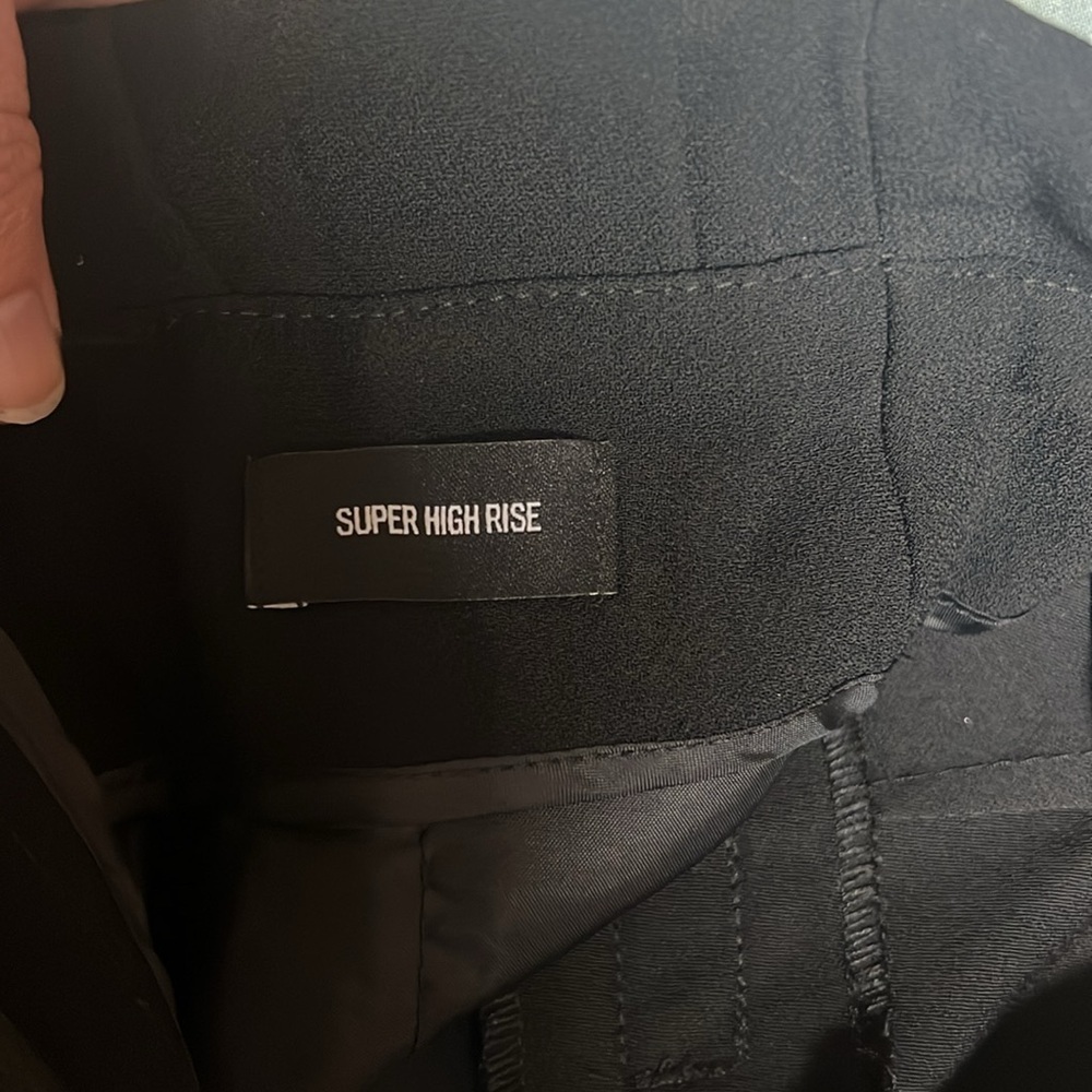 Express Super High Rise Pleated Shorts - Picture 10 of 12